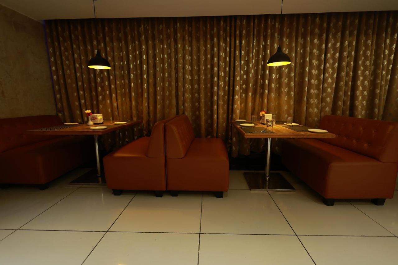 Hotel Svm Grand Ramanthapur 2*